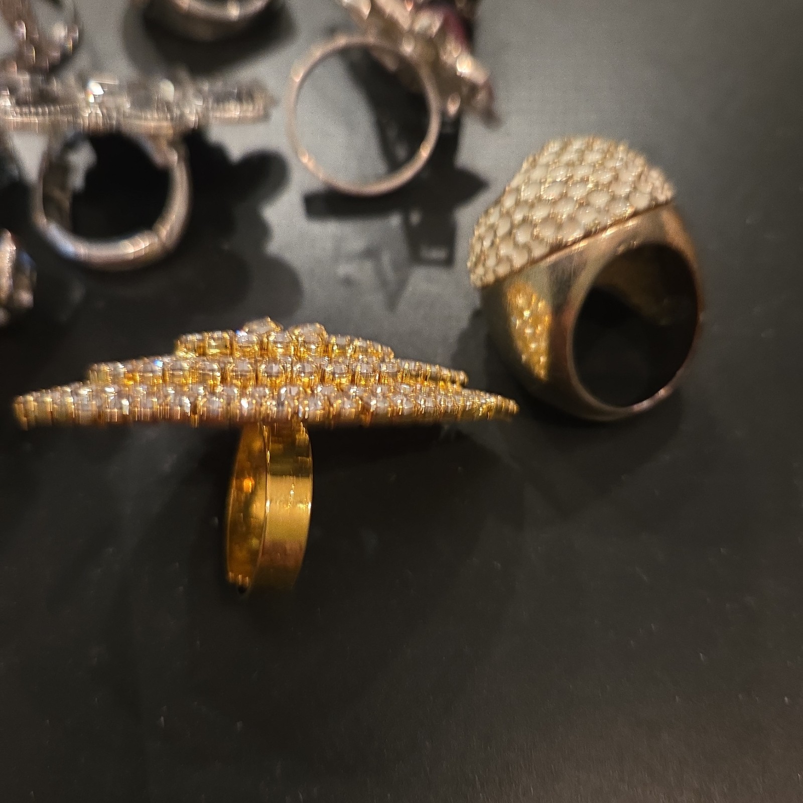 14pc Mixed Lot Vintage Style Rings & Stones, Gold & Silver Tone