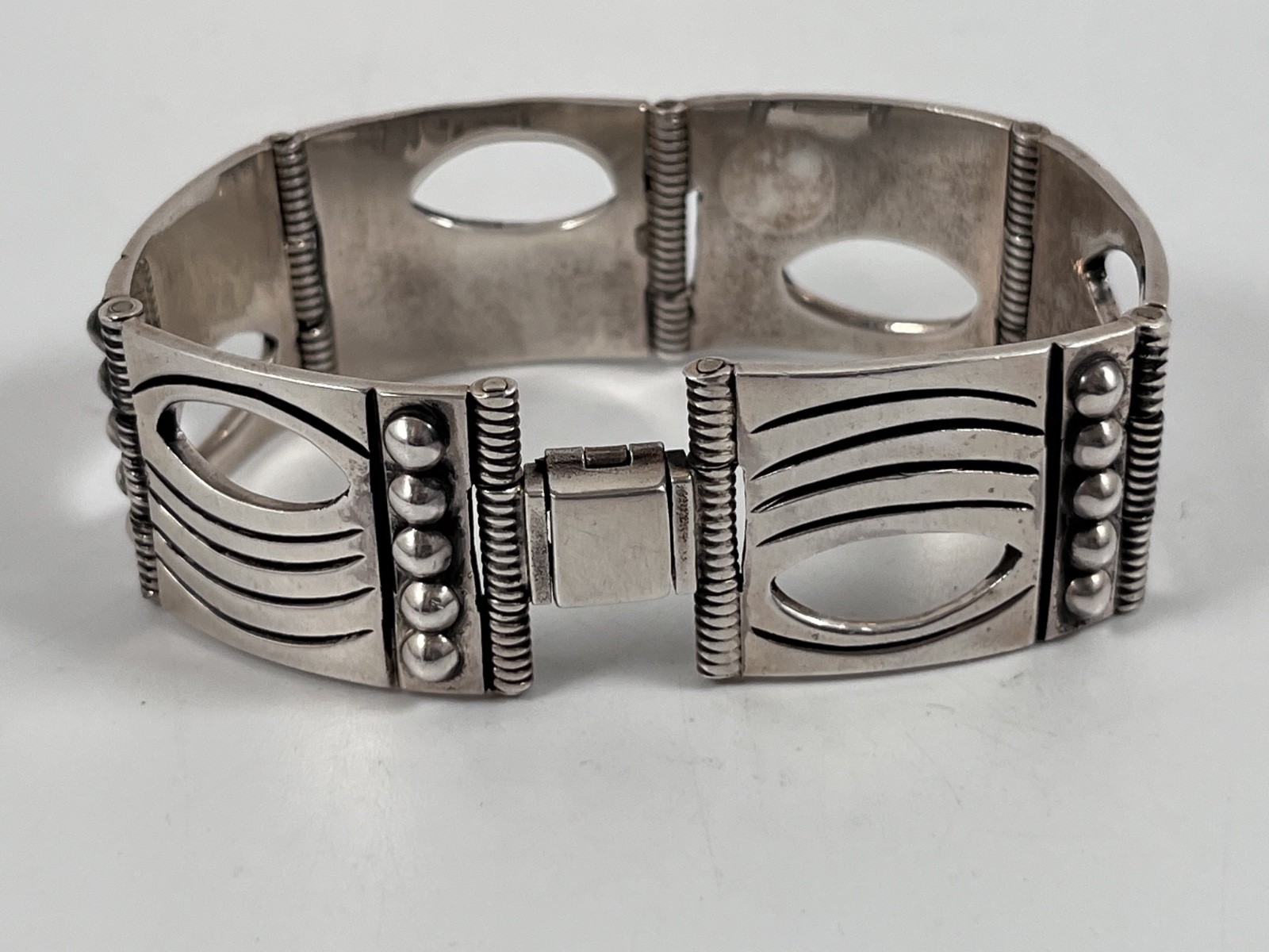STERLING SILVER MODERNIST VINTAGE MEXICAN PANEL BRACELET 7.5 in