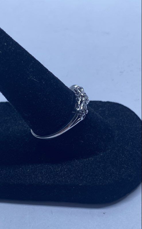 Vintage Feature Lock 14K White Gold Diamond Filigree Ring Size 6.75