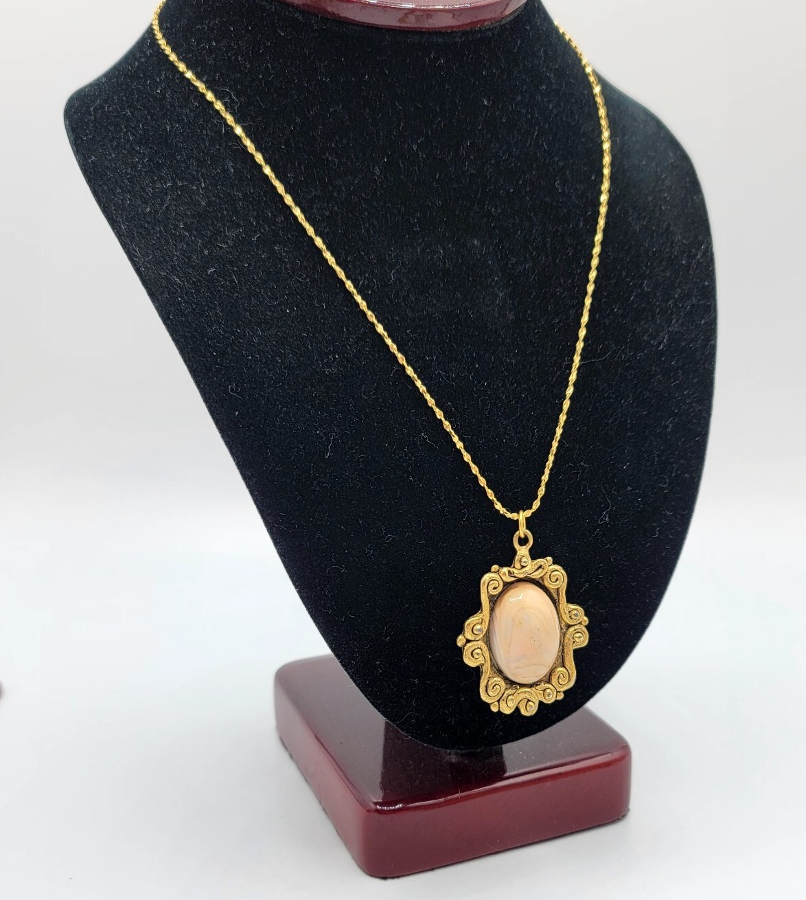 Vtg Necklace Pendant Signed EH Scrolls Designer Gold Plated Fashion Jewelry