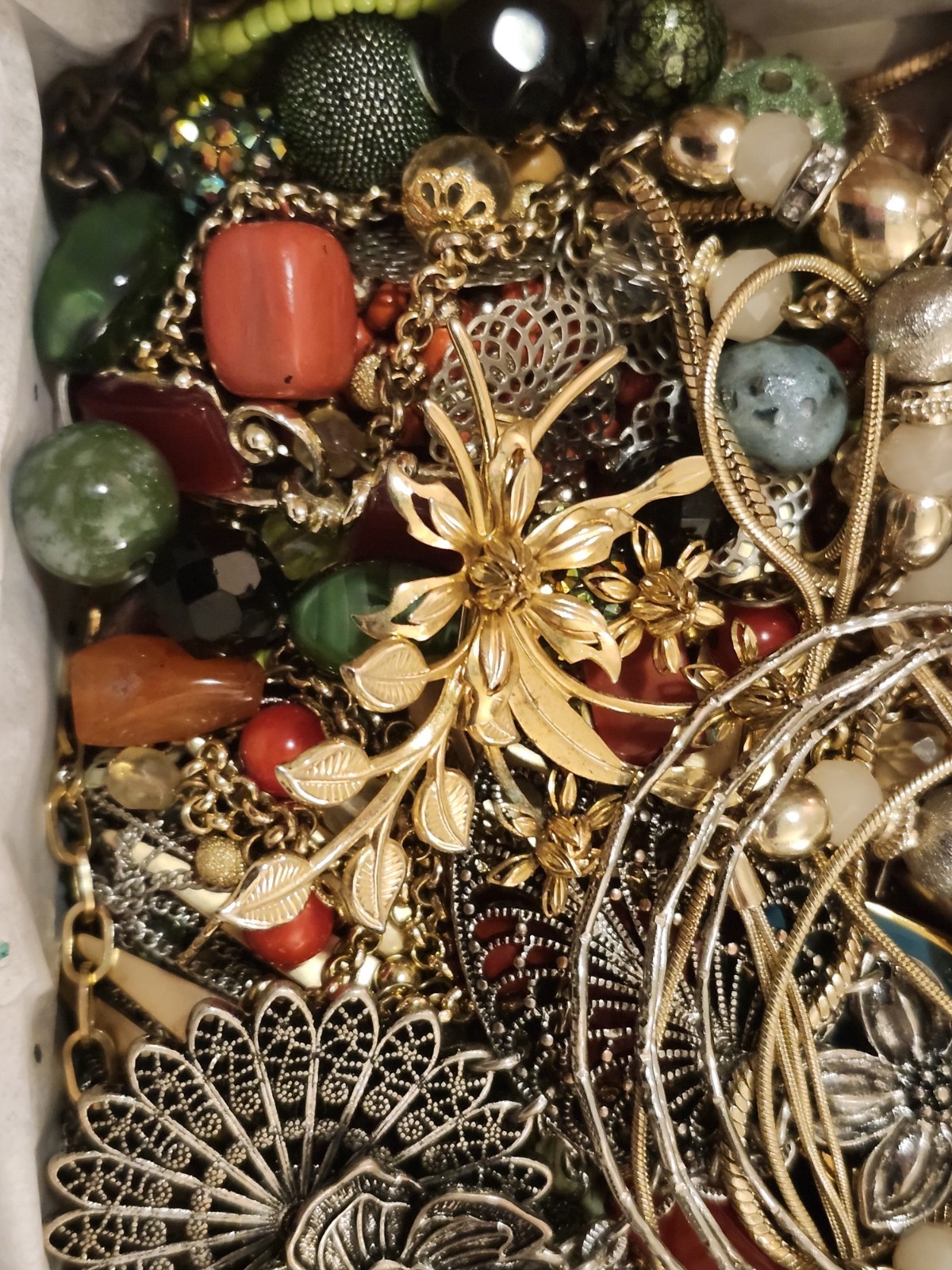 Vintage to now jewelry lot #108