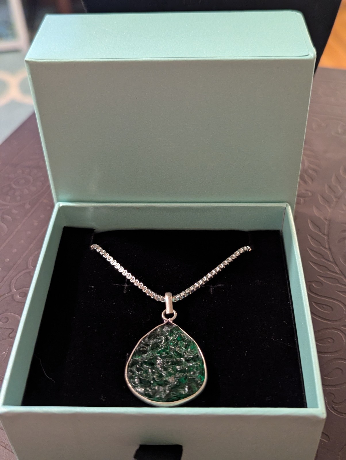 Vintage Sterling Silver Green Art Glass Teardrop Pendant on New 18″ 925 Chain