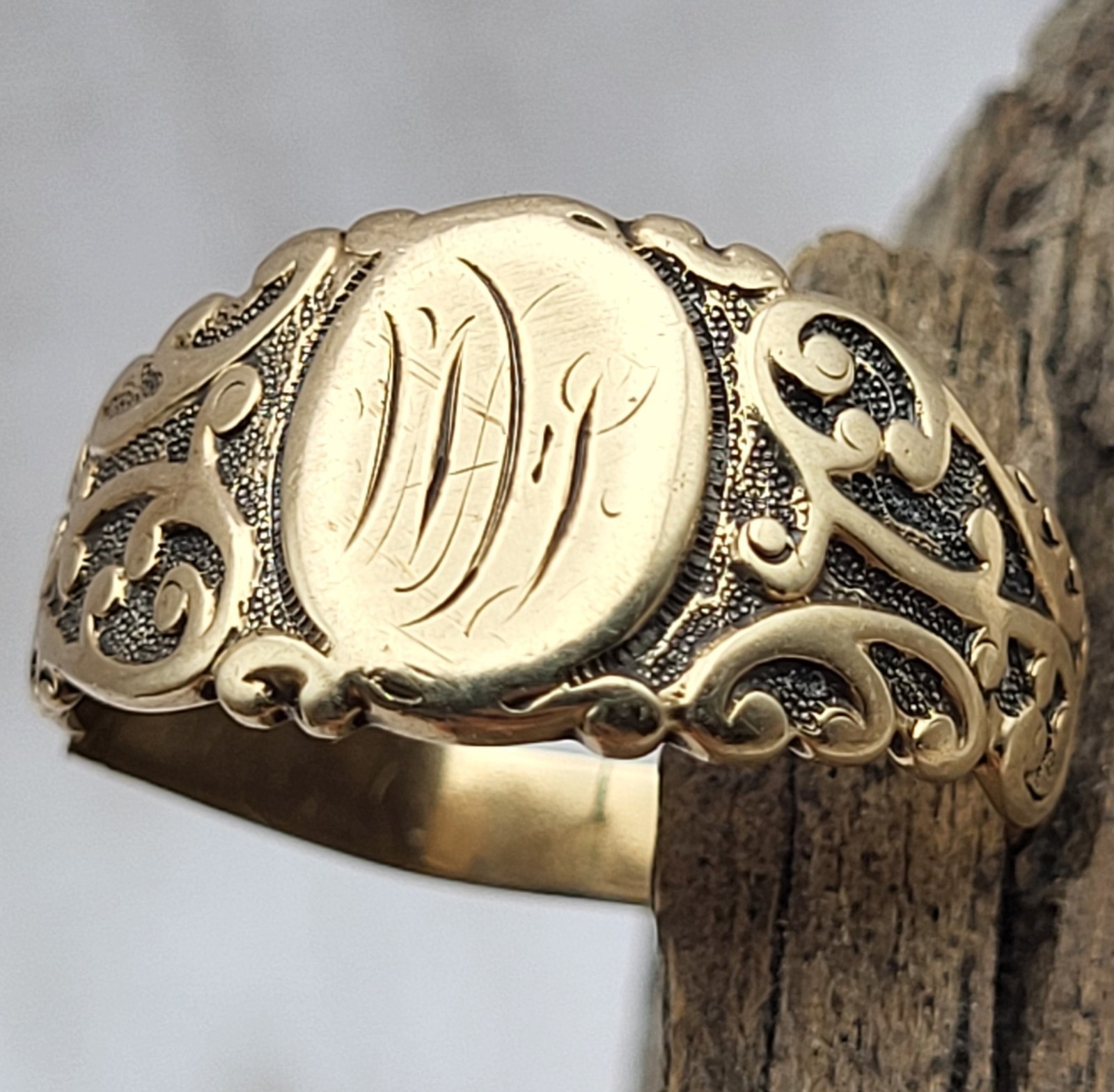 Antique 10K Yellow Gold Ornate Monogrammed Signet Ring Art Nouveau Signed