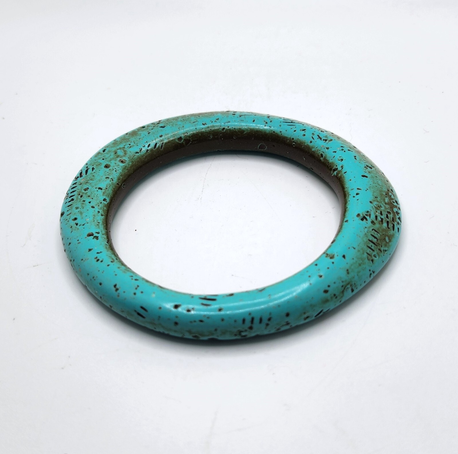 Vintage Angie Gooderham sculptural acrylic resin faux turquoise bangle bracelet
