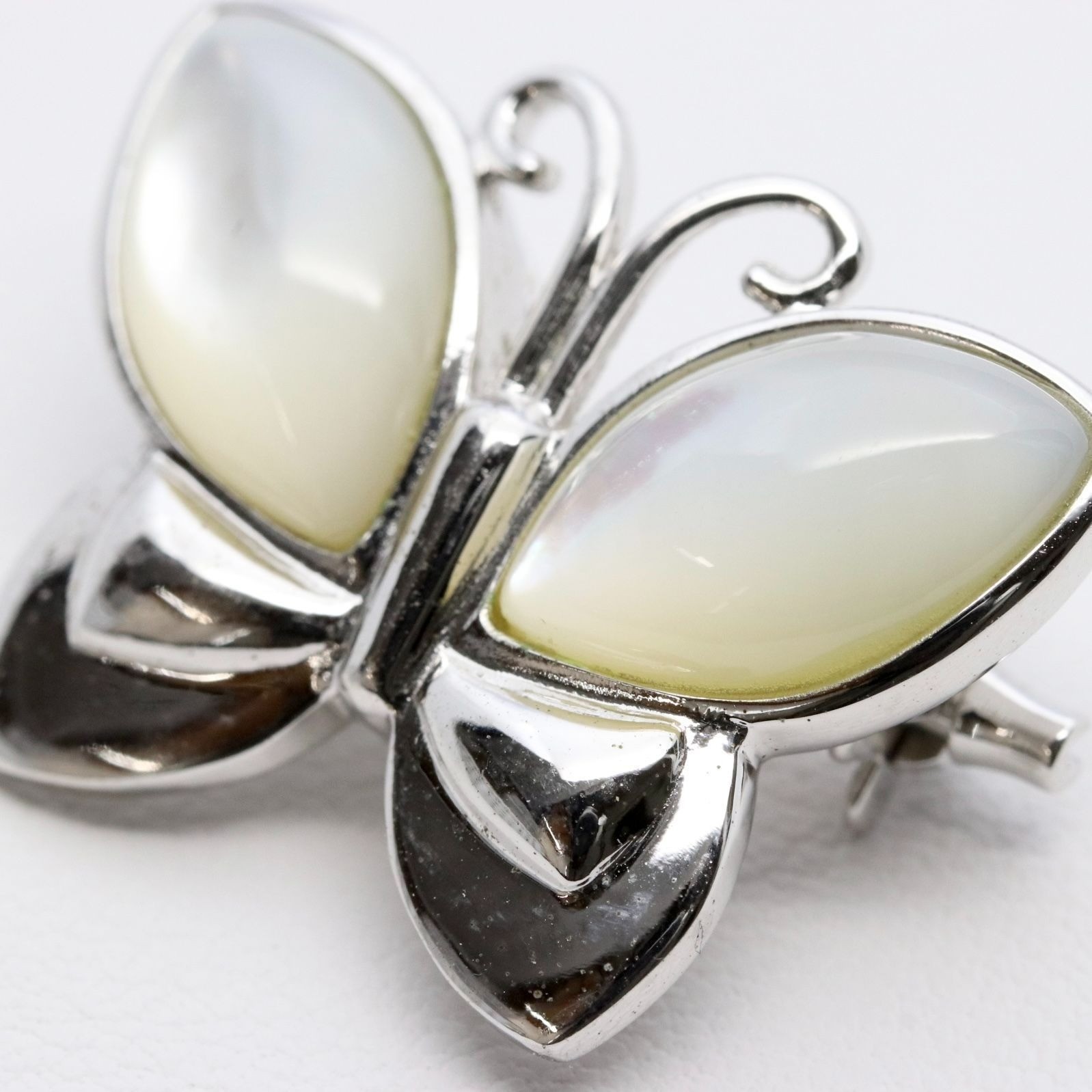 Tasaki MOP Mother of Pearl Shell Butterfly Papillon Brooch Silver Japan Vintage