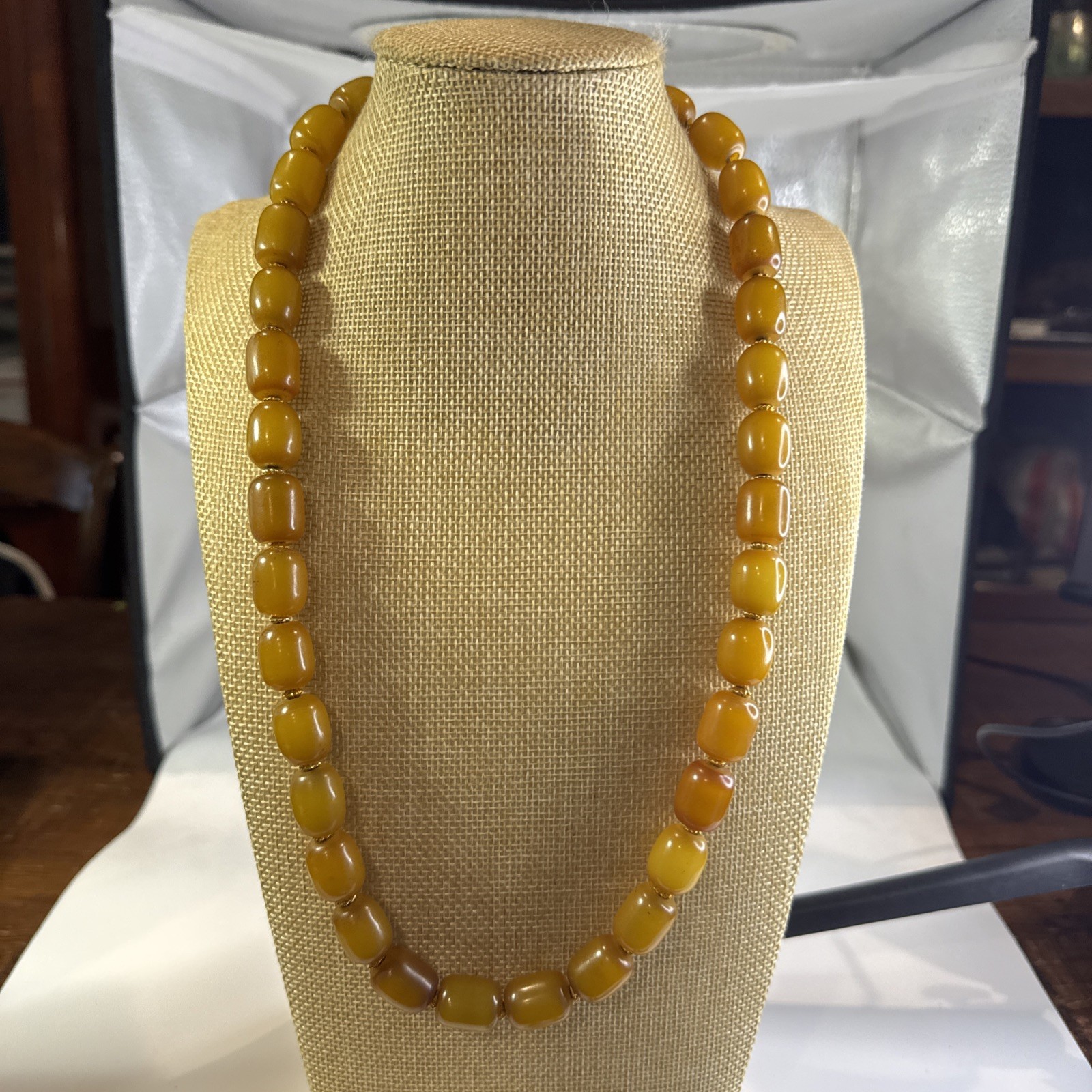 Vintage Barrel Shaped Butterscotch Bakelite Beaded Necklace 24” barrel clasp