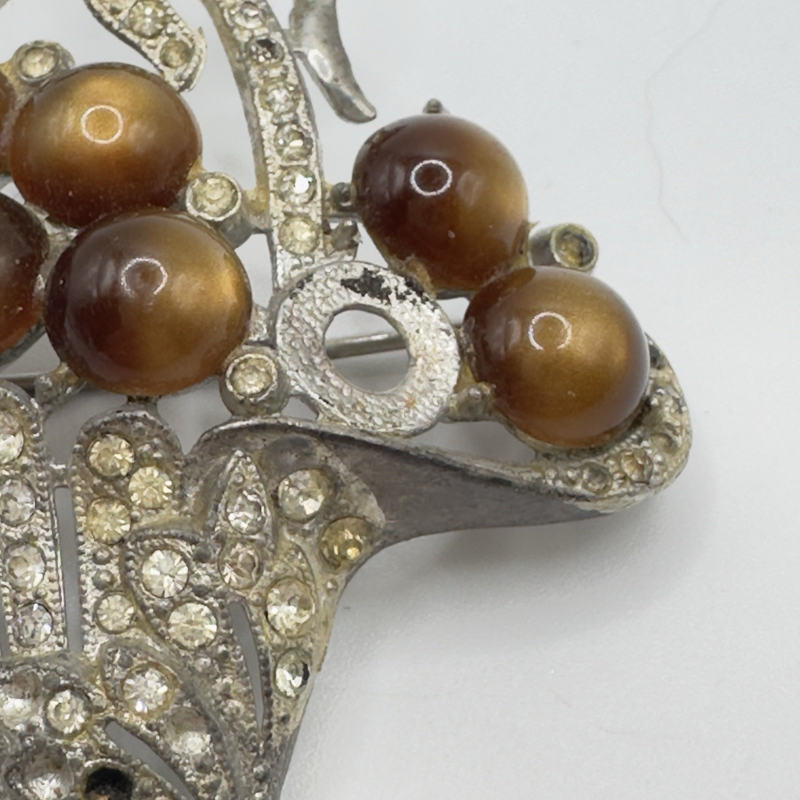 Vintage Pot Metal Brooch Moonglow & Rhinestone Flower Basket 2.5″ x 2.25″ READ