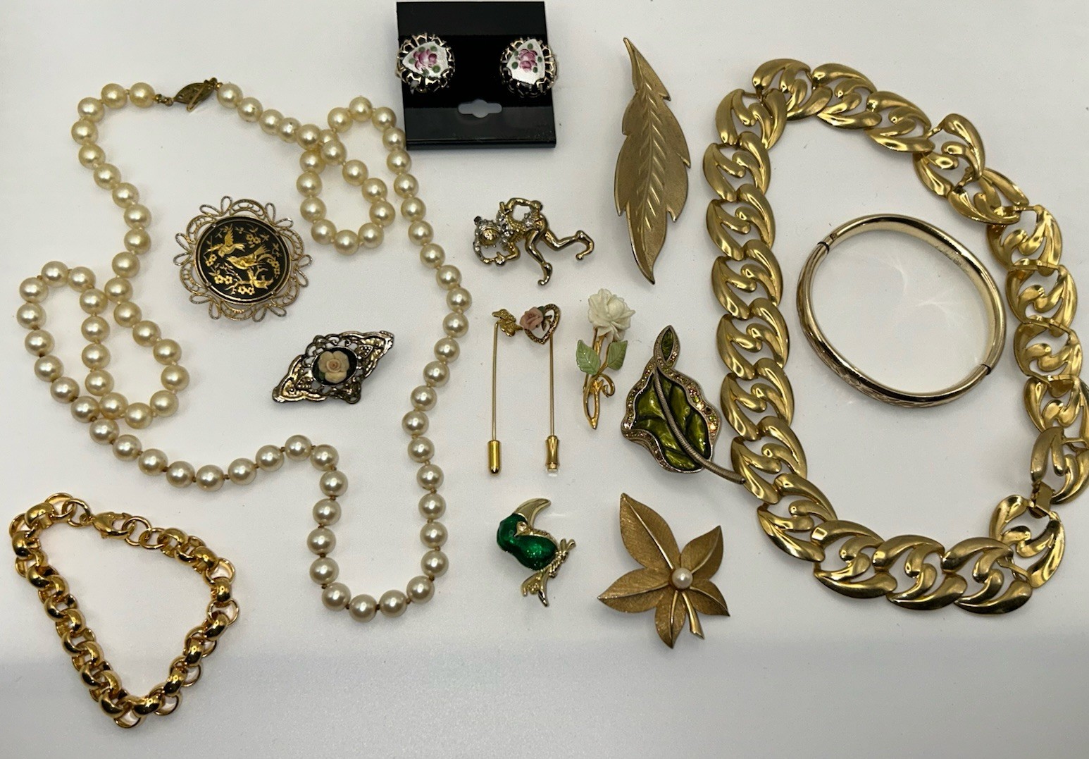 Vintage Estate Costume Jewelry Lot of 16 Brooches Stick Pins Necklaces Bracelets