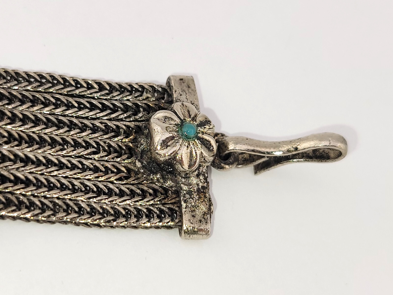 Vintage 7 Strand Snake Chain Turquoise Glass Flower Southwestern Bracelet 7-8.5″