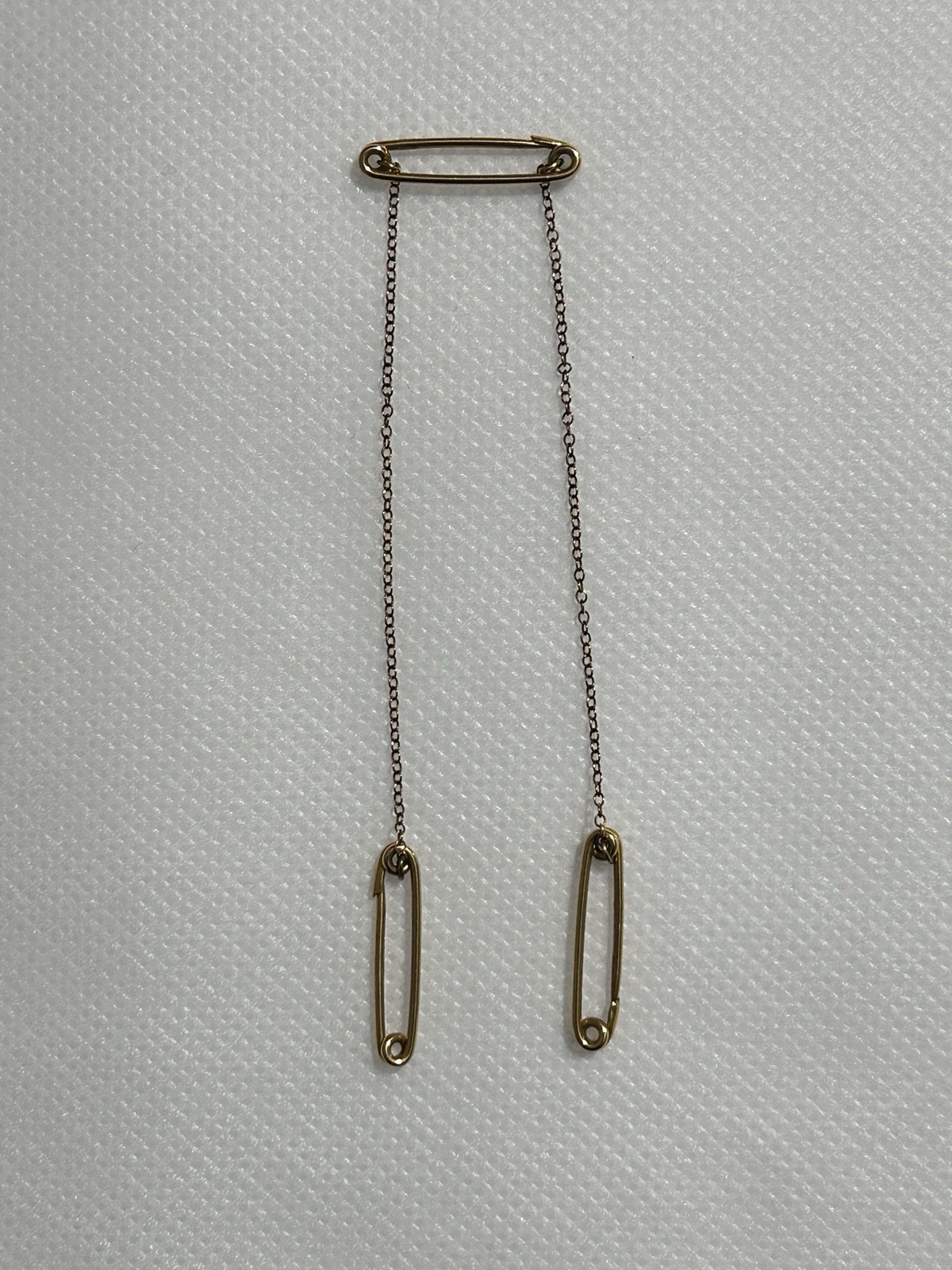 10k Gold Safety Pin Sweater Cable Chain Brooch