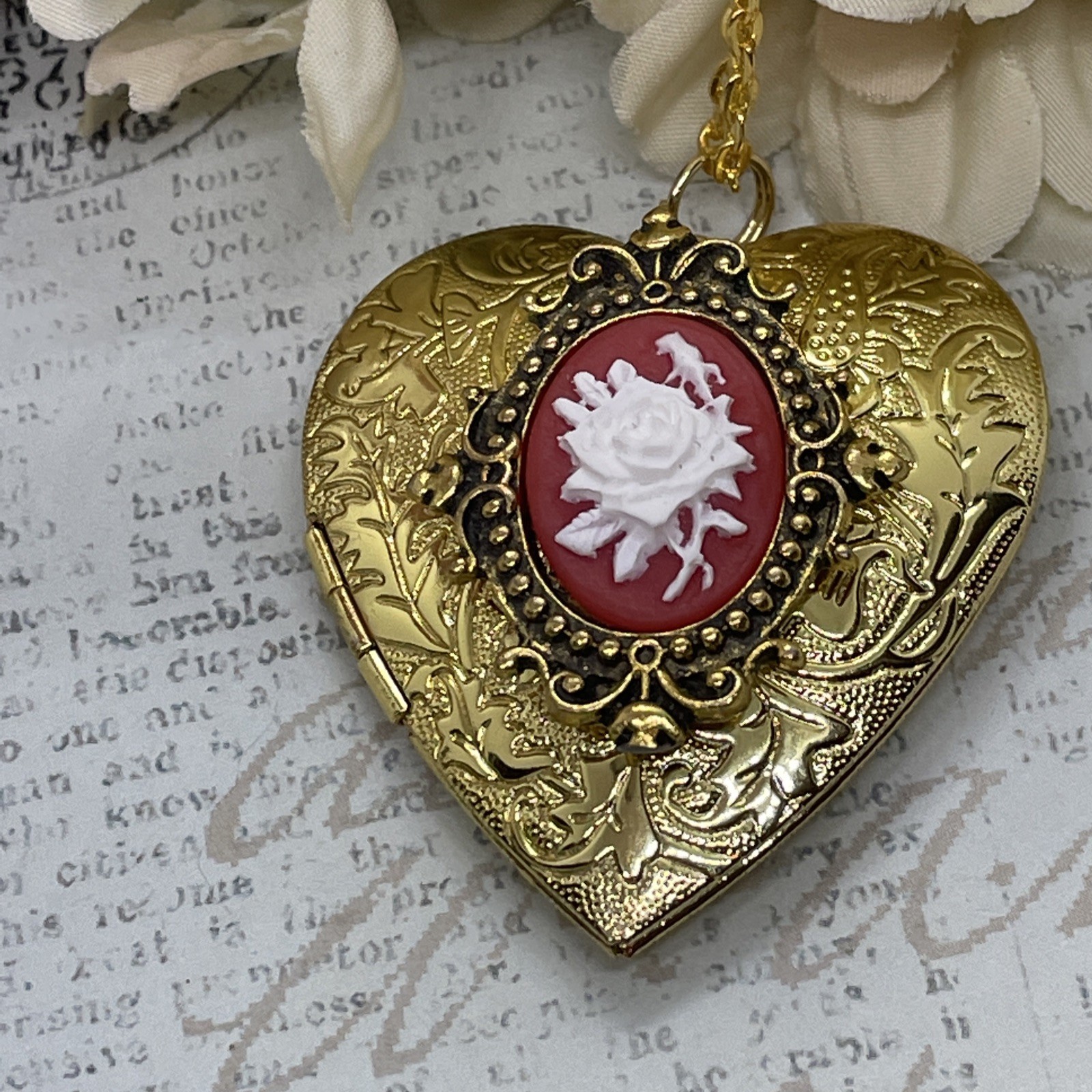 Gold Heart Locket Photo Birthday Anniversary Wedding Red Rose Cameo Necklace