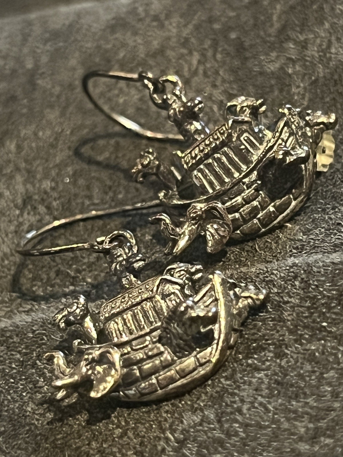 WHIMSICAL ESTATE STERLING SILVER NOAHS ARK ELEPHANT ZEBRA ANIMAL DANGLE EARRINGS