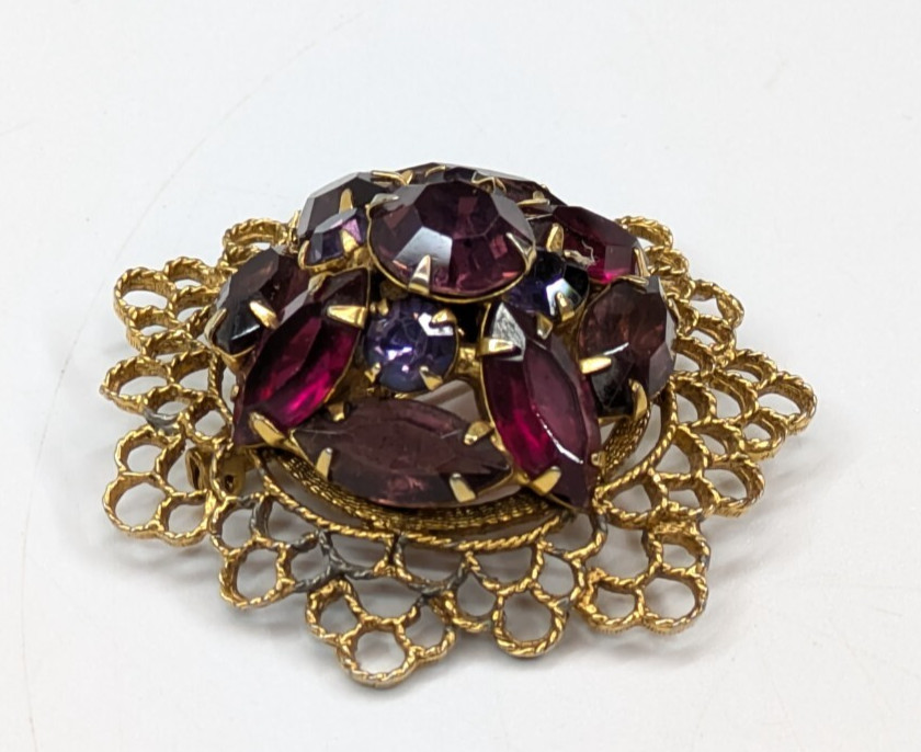 Vtg Domed Openwork Gold Tone Prong Set Purple/Cranberry Glass Statement Brooch