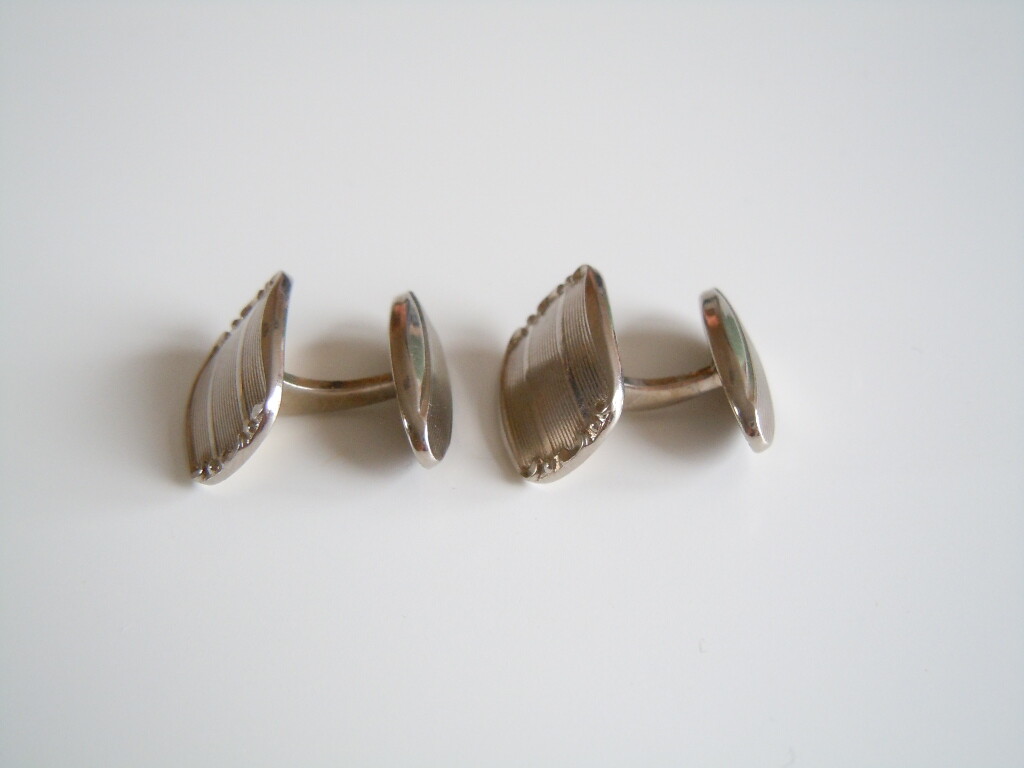 Vintage Cufflinks Silver Tone Metal 7.2 G / 1.8 X 1.3 Cm