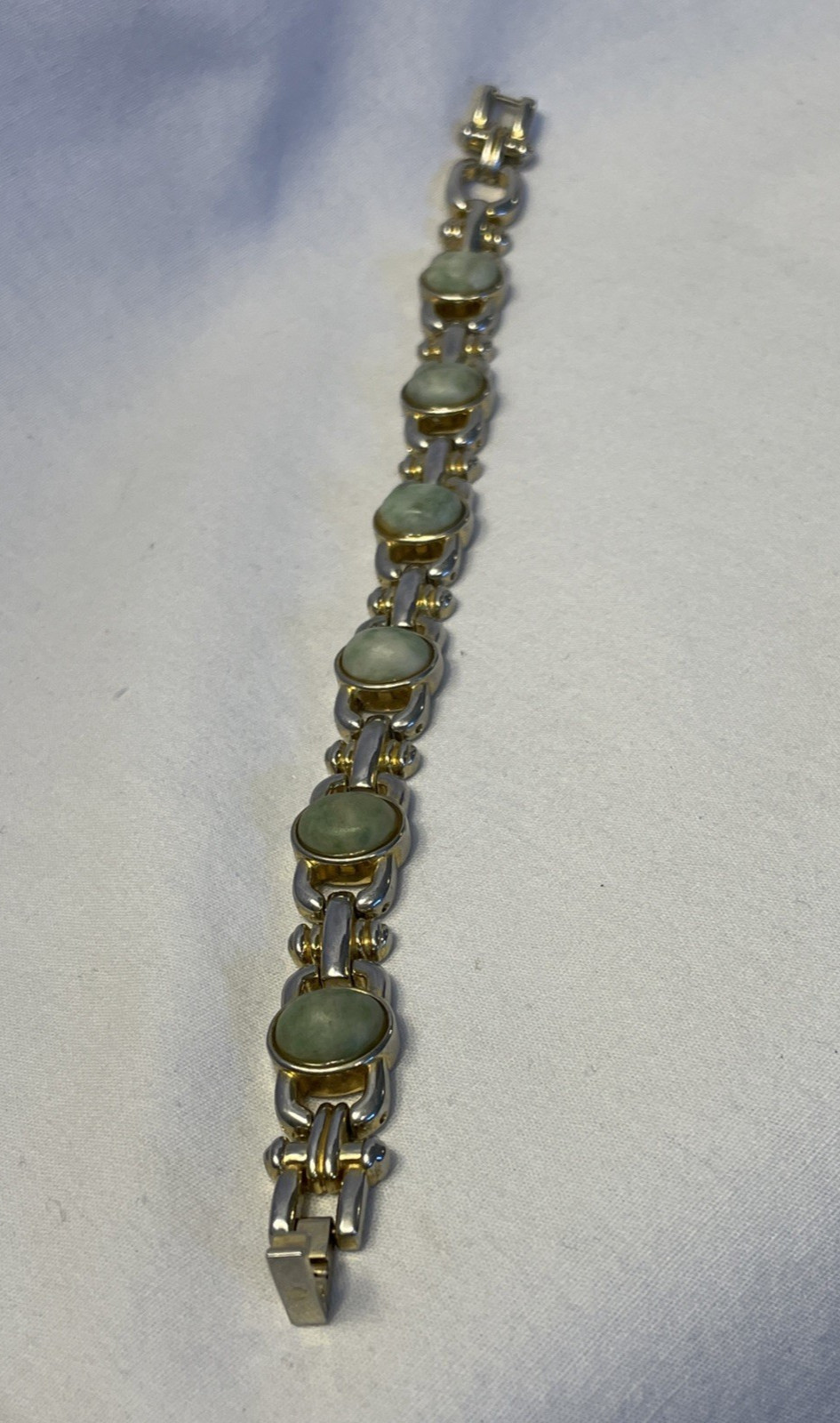 VTG Elgin II Women Carved Green Jade Jadeite Link Stone Bracelet 7 in
