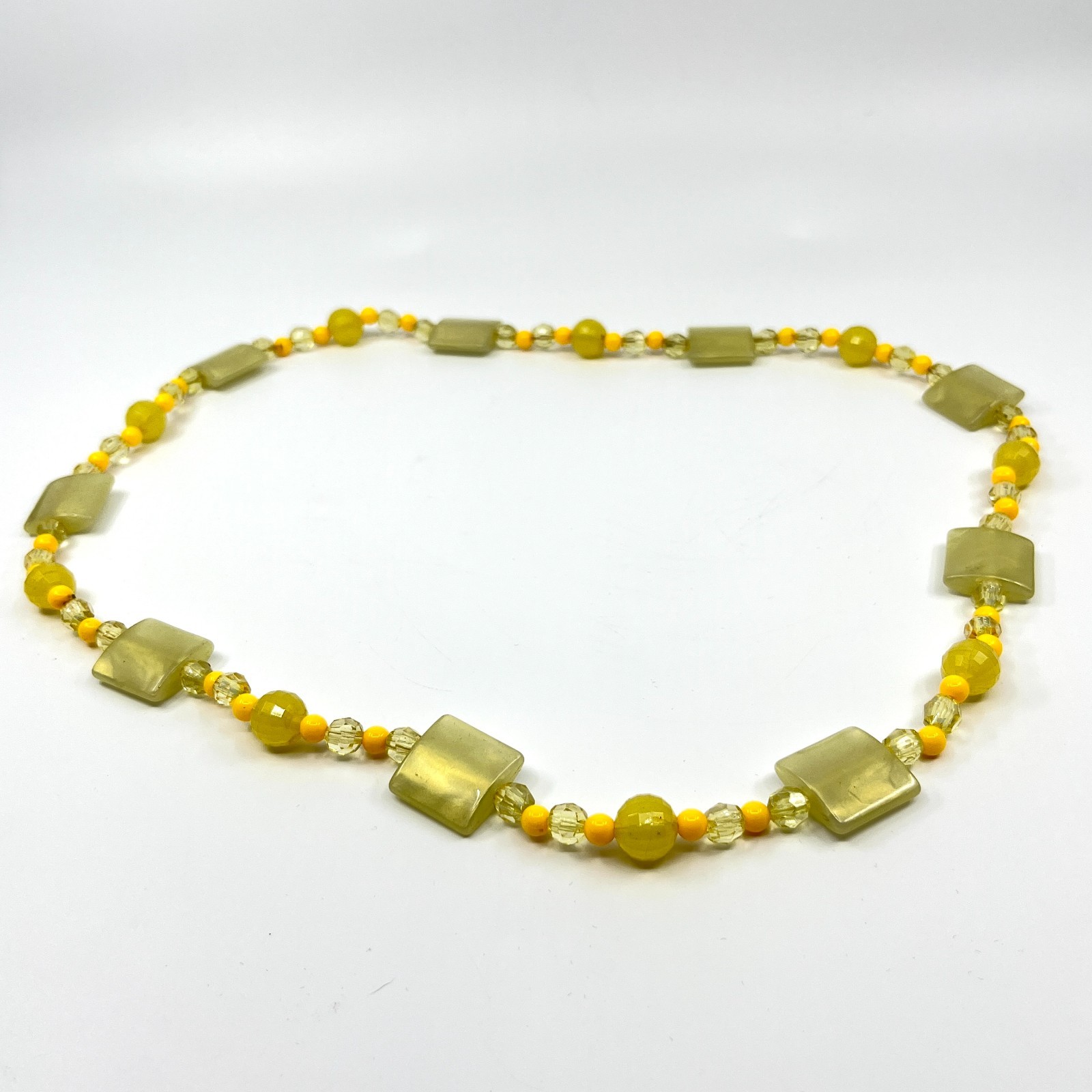 VTG Retro Y2K Yellow Beaded Necklace Square Acrylic Resin Geo Chic Summer Pop