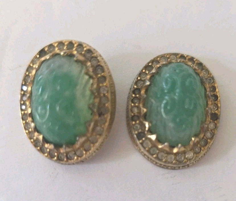 Nettie Rosenstein Clip On Earrings Faux Jade Cabochons 1 Missing The Clip on