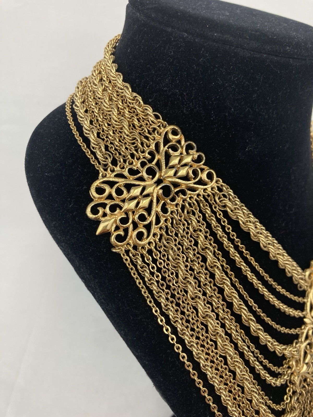Vintage 1969 Monet Festoon Necklace Gold Tone Statement Piece Rare Excellent