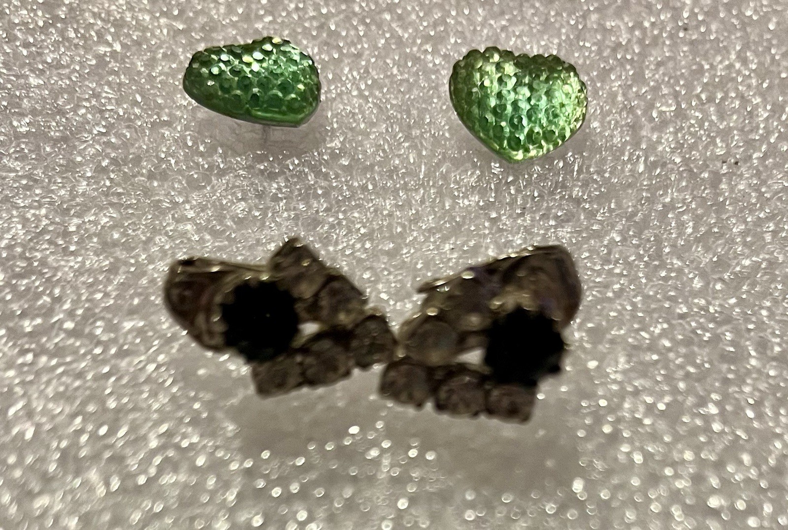 LOT OF 20 EARRINGS ~ASSORTED DANGLING , CLIP ONS, & PIERCED-VINTAGE TO NOW 🔥