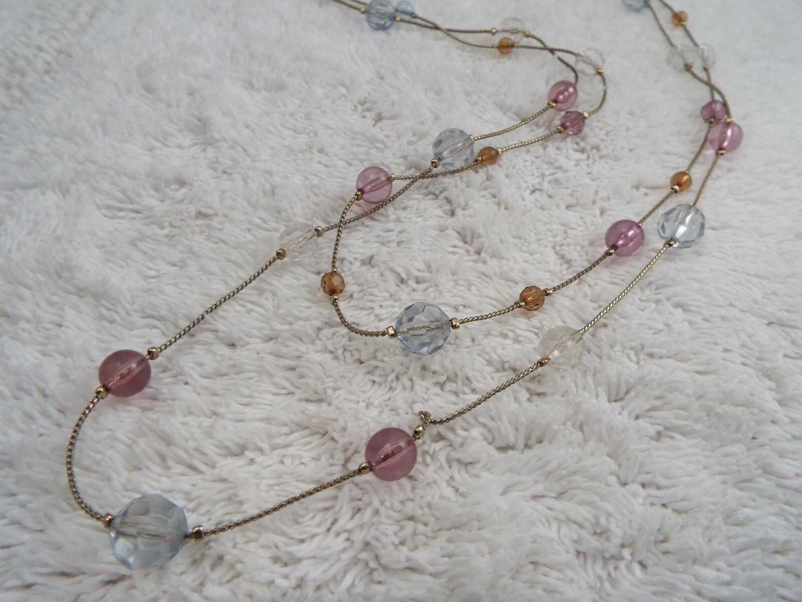 Silvertone Goldtone Chain Pastle Bead Necklace (D46)
