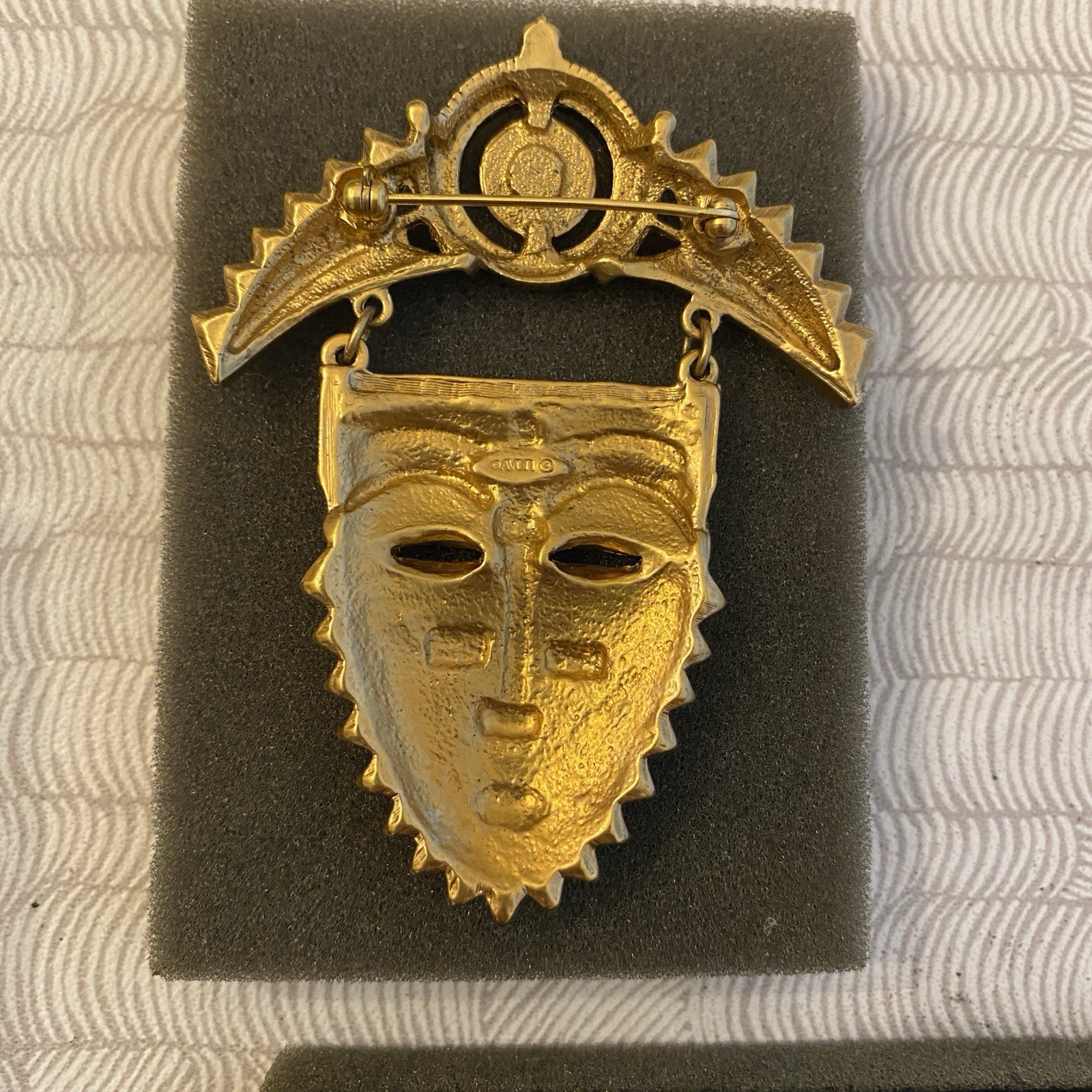 Coreen Simpson for Avon 1994 African Tribal Mask Brooch & Pierced Earring Set