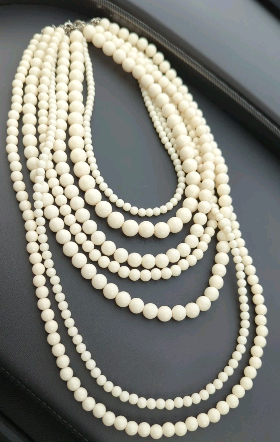 Multiple Strand Cream Platic Bead Necklace Retro Vtg Style 14″ 7 Strand