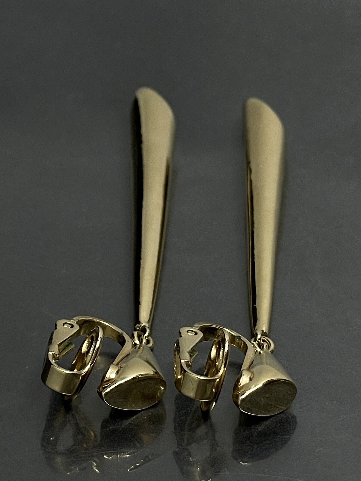 Vintage Crown Trifari Dangle Clip Earrings Gold Tone 2.8 in Signed✨