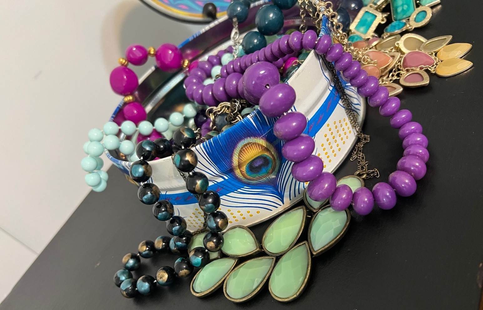 Vtg Statement Necklaces Lot 11 Peacock Decor Tin Boho Acrylic Lucite Beaded Bold