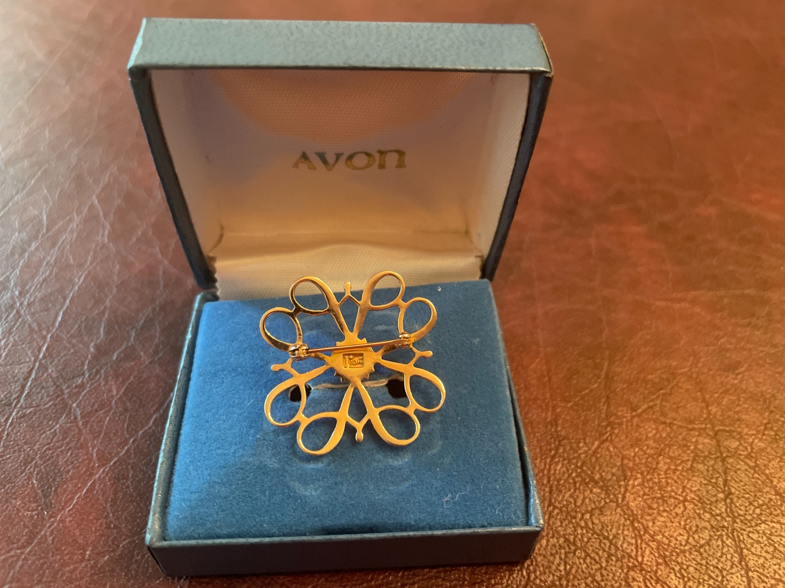 Vintage AVON 10K Yellow Gold Diamond & Onyx Award Pin/ Brooch w/Box & Booklet
