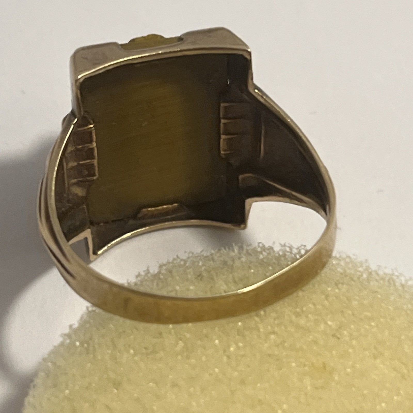 Vintage Art Deco Carved Tiger’s Eye Roman Soldier Cameo Men’s Signet Ring