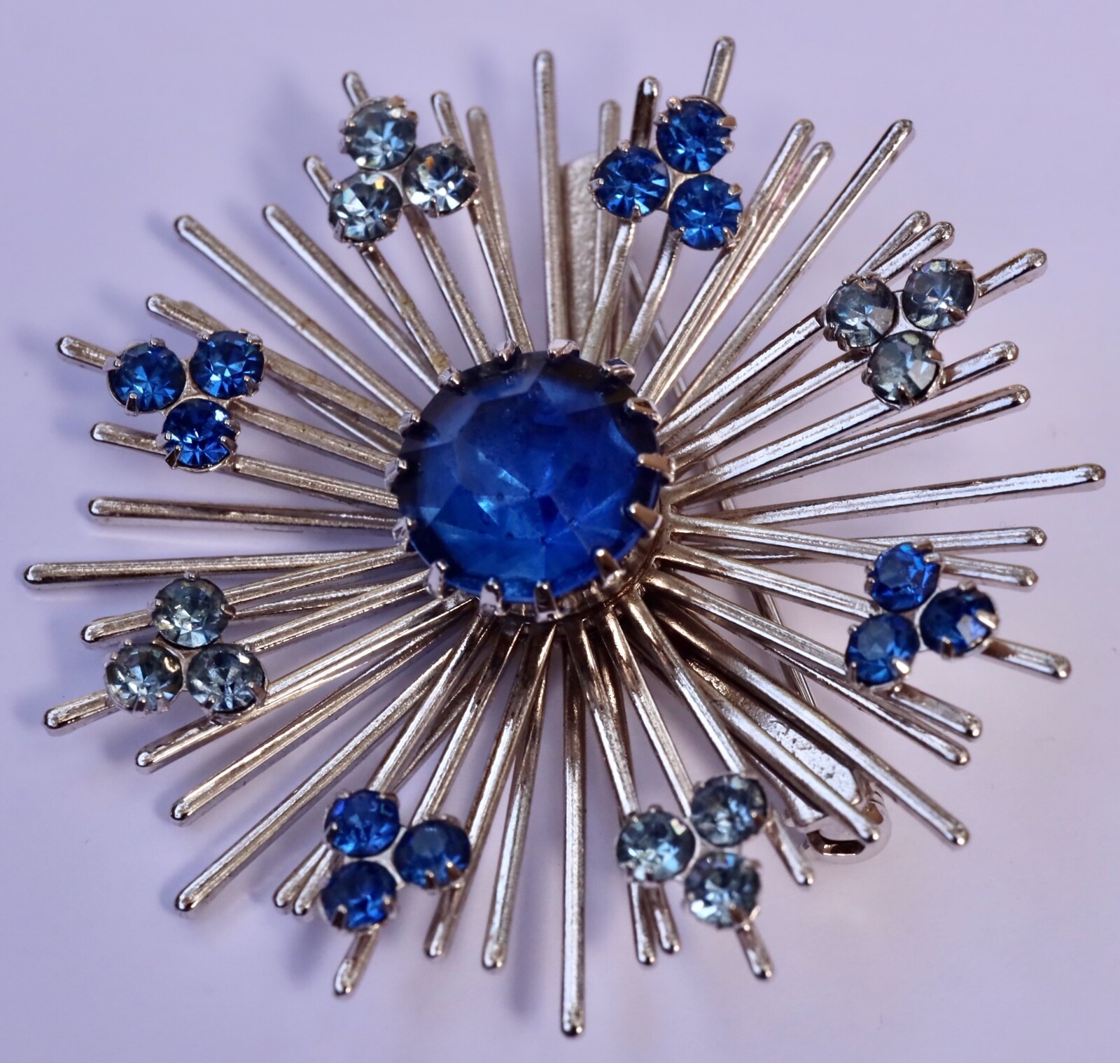 Sarah Coventry Signed “Coventry” Silver Tone Starburst Brooch Blue Rhinestones