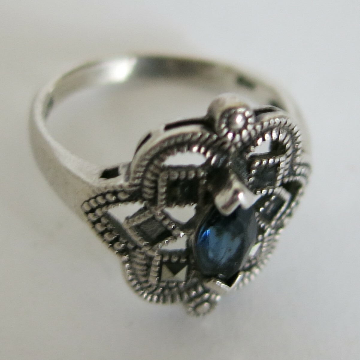 Sterling Silver Ring Blue CZ & Marcasite 2.7g Size 7 [6075]