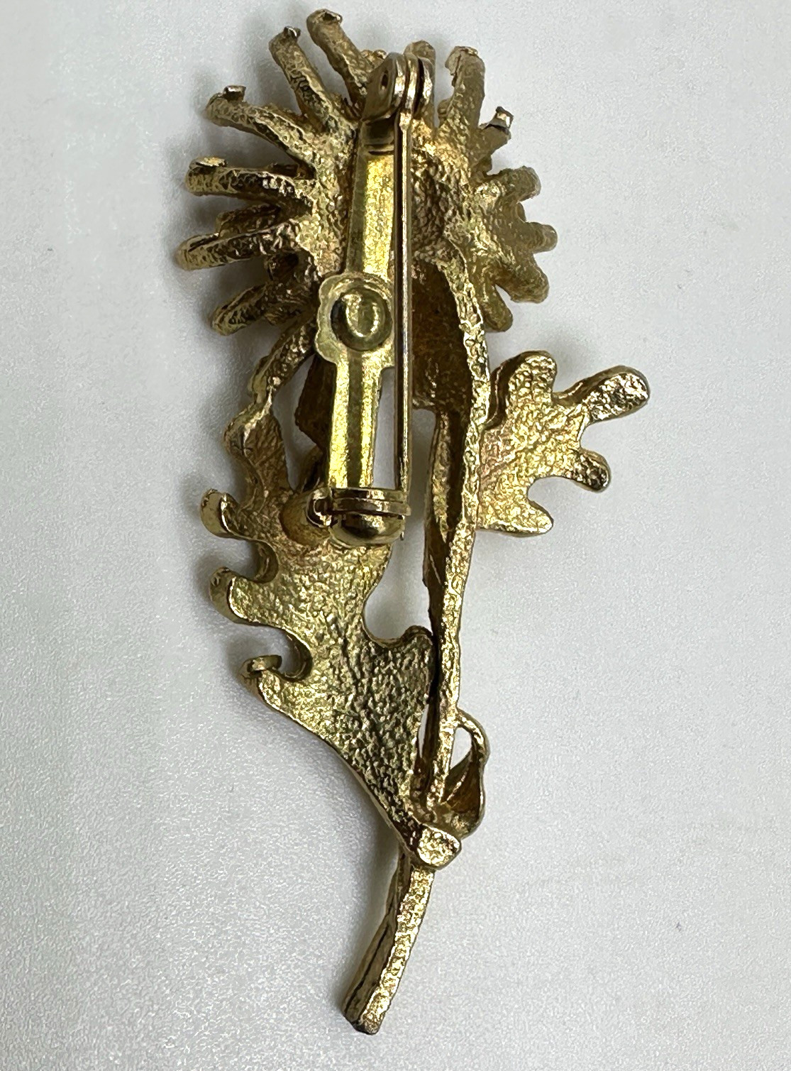 Vtg Brooch Heavy Brushed Gold Tone Aster Family Statement Piece Lapel Pin