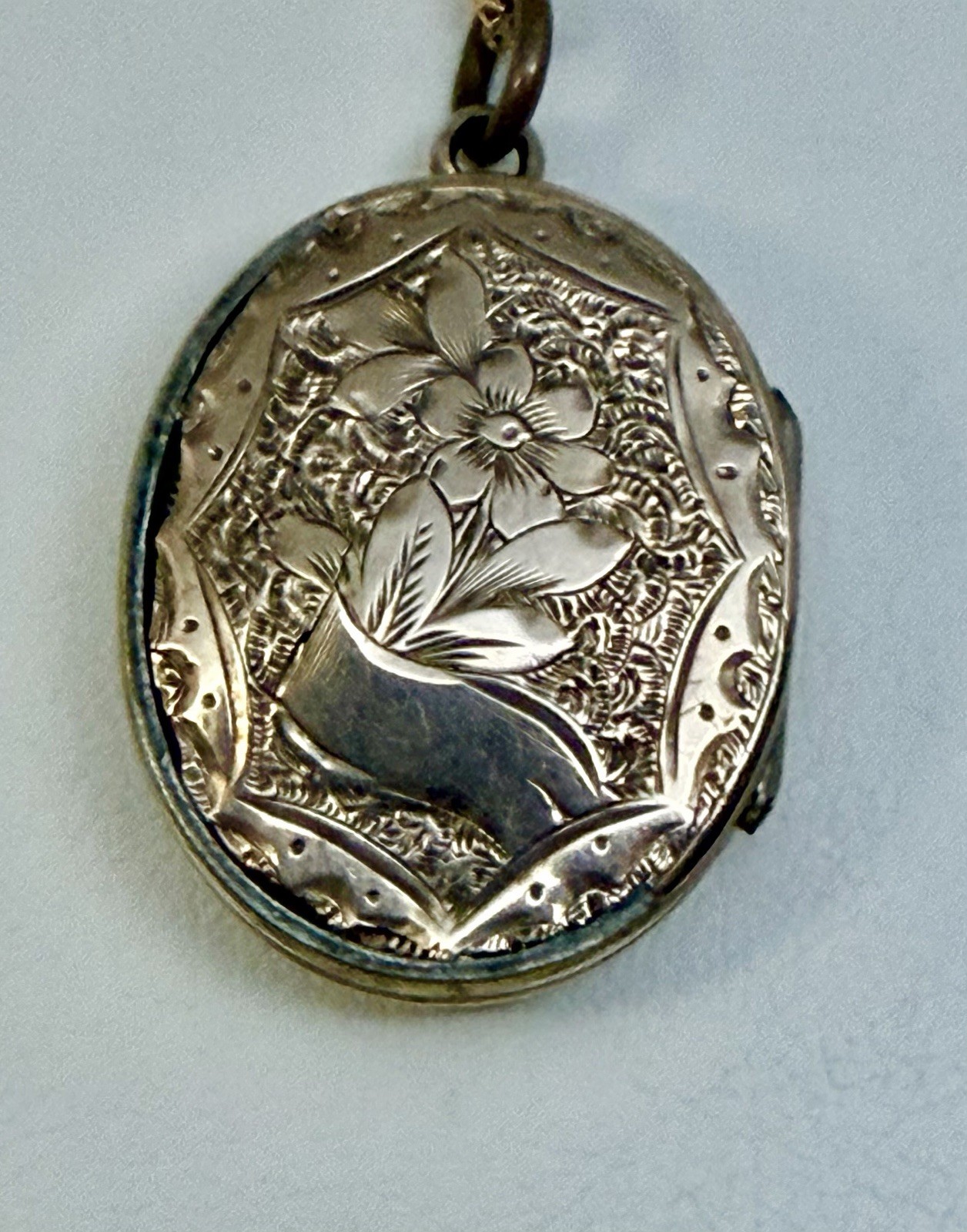 Antique Double Sided Rose Rolled Gold Fleur de Lys Flower Locket Necklace AS IS