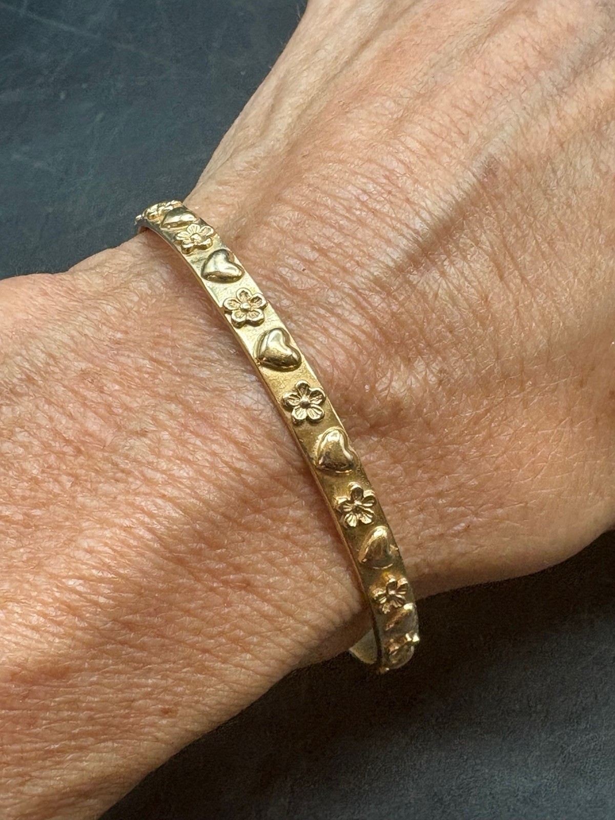 Vintage James Avery Heart & Flower 14 KT Gold Bangle Bracelet 20 Grams