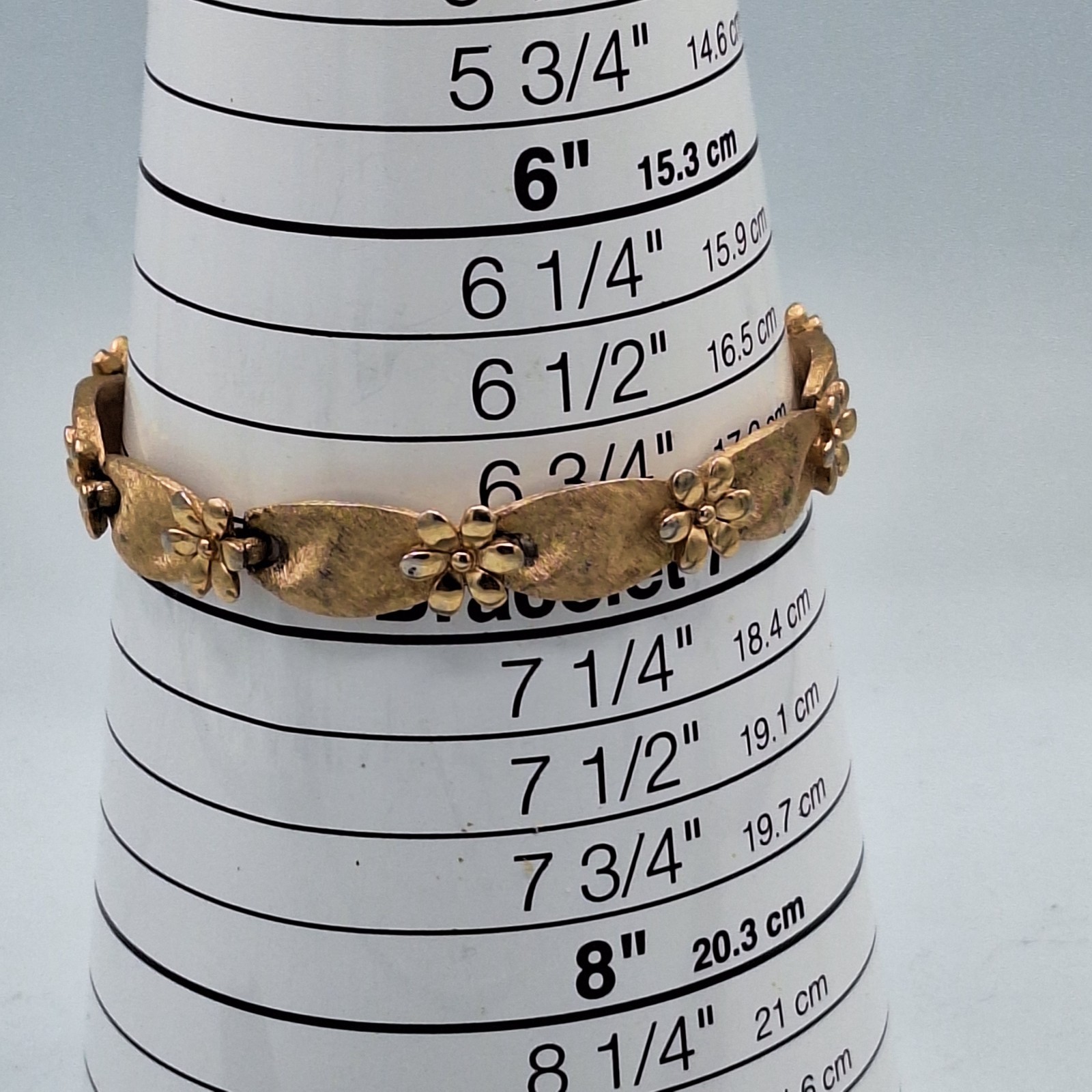 Vintage Crown Trifari Bracelet Birthday Series Gold Tone Ribbon Daisy Flowers