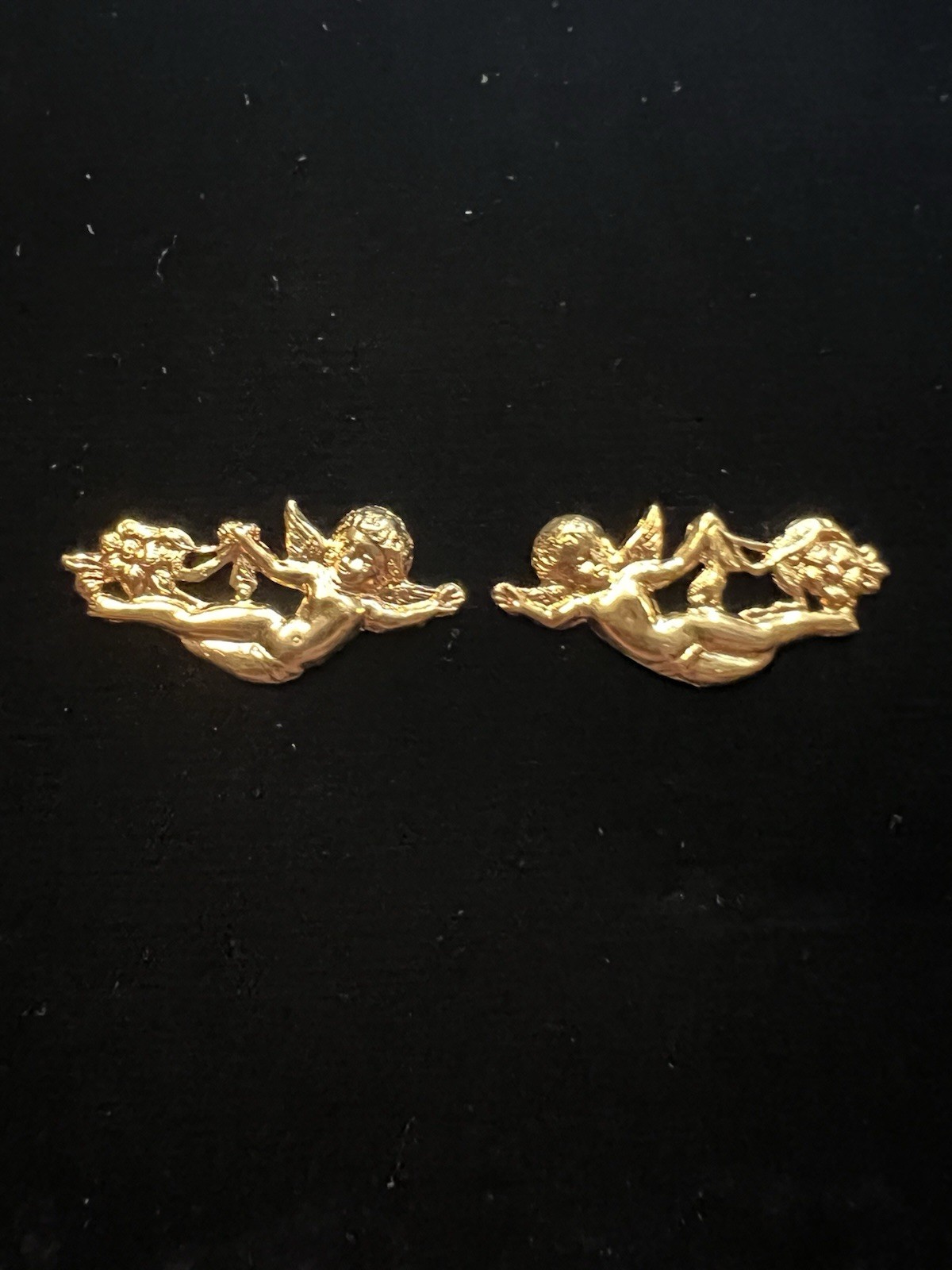Vintage Cherubs East/West 22K Plated Brass Stamping for Jewelry/Craft/Decor NOS