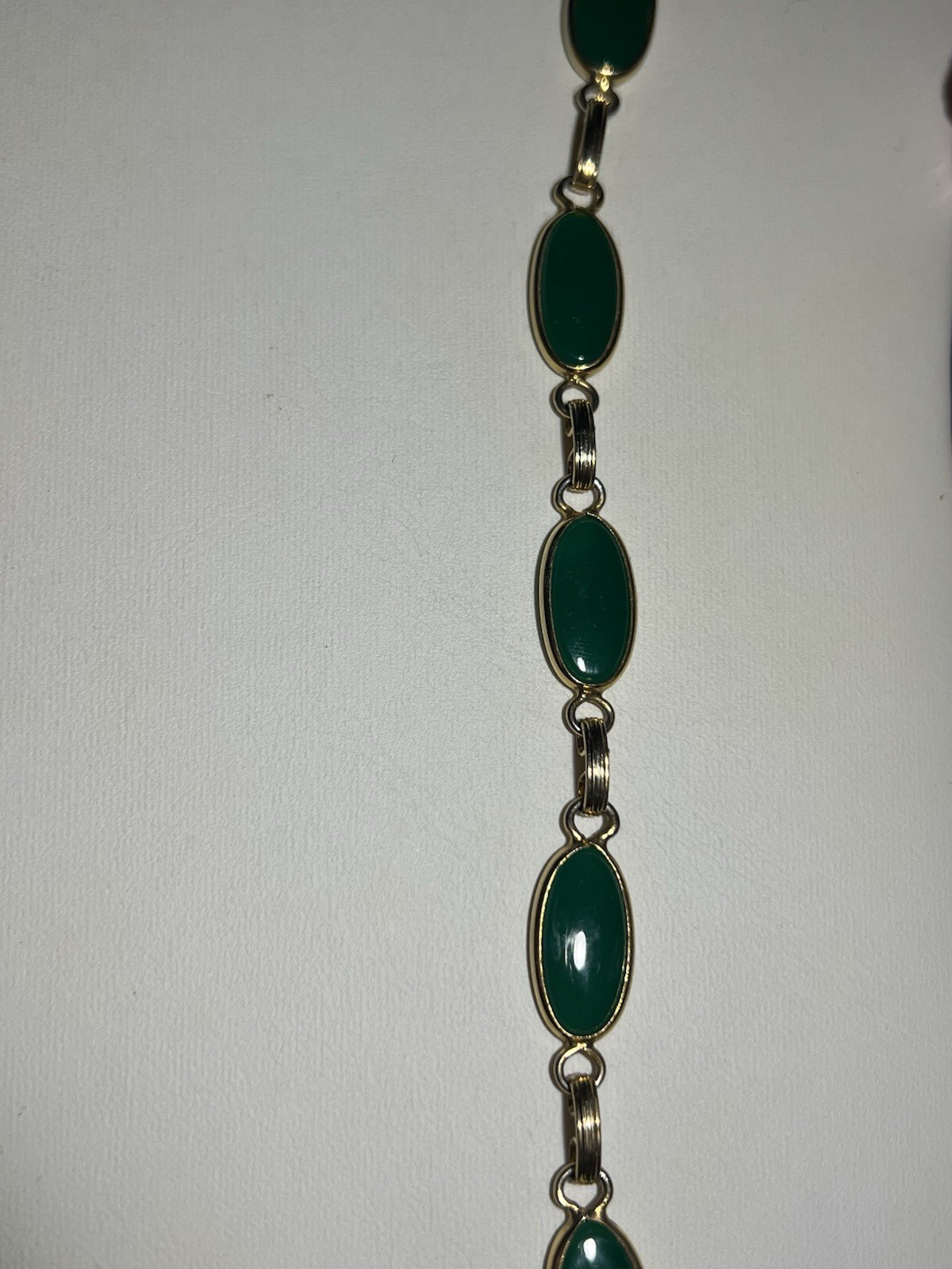 Vintage Polished Green Stone MCM Gold Tone Bracelet Size 6.75