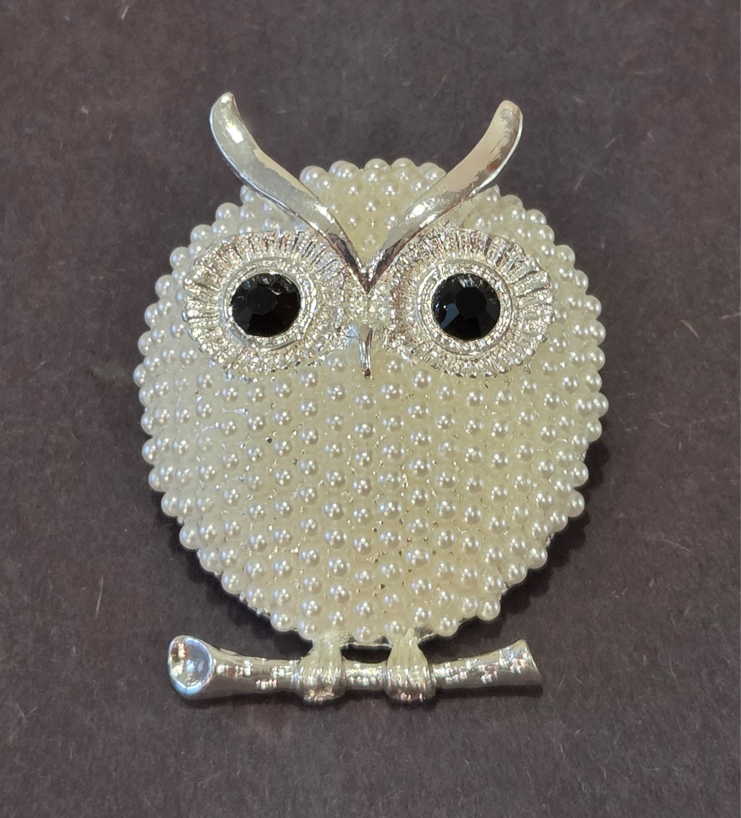 RETRO-VINTAGE ADORABLE Silver Tone Faux Pearl/Rhinestone Owl Brooch Pin SPARKLE