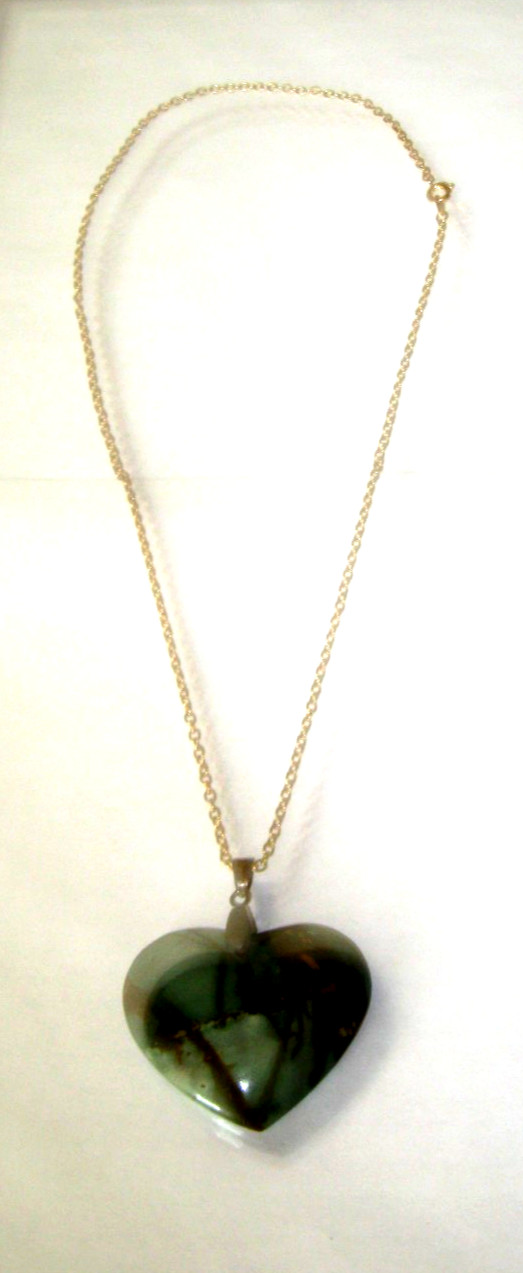 Vintage Green Heart Shaped Polished Stone Pendant Necklace ~ Charm on Chain-RARE
