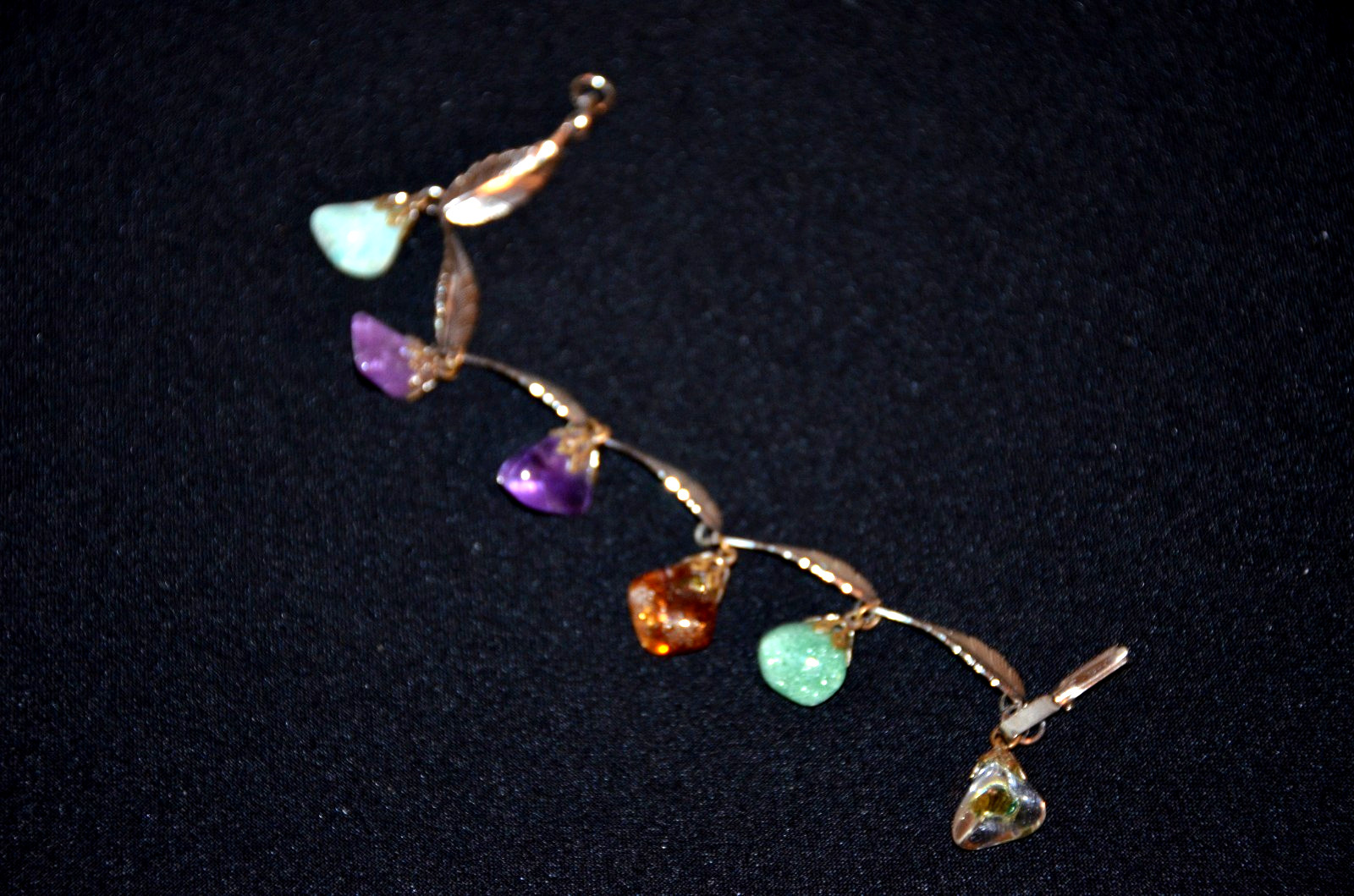 Vintage Silver Tone Feather Leaf and Assorted Gemstones Stone Bracelet 8”