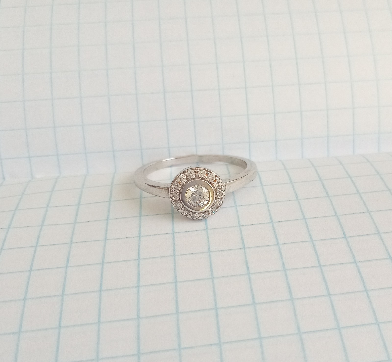 Vintage Beautiful Ring White stones Sterling Silver 925 Women Jewelry size 7.25