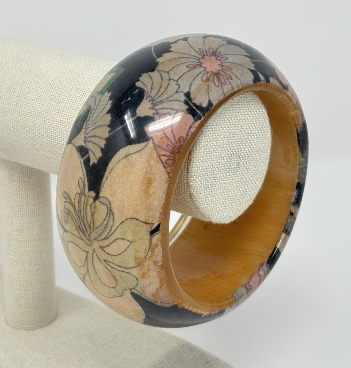 Vintage Chunky Floral Encased Wood Bangle Bracelet Y2K Boho 8″ Stackable