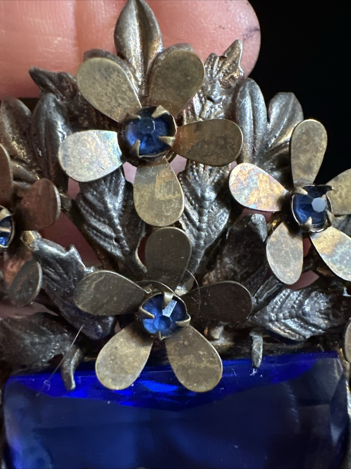 Unsigned GOLDMAN &GOLDMAN BASKET of Flowers Brooch