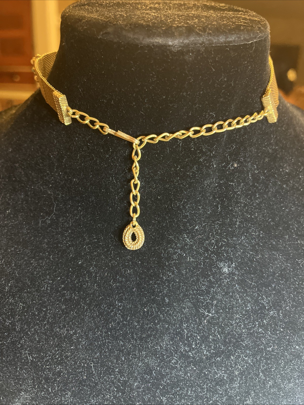 Gold Tone vintage Charm Mesh Revival Chocker 1940 50s