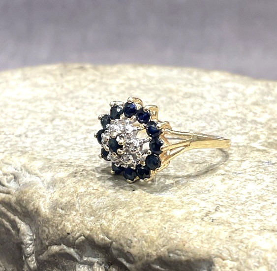 Vintage 14k Yellow Gold Sapphire & Diamond Cluster Halo Ladies Ring