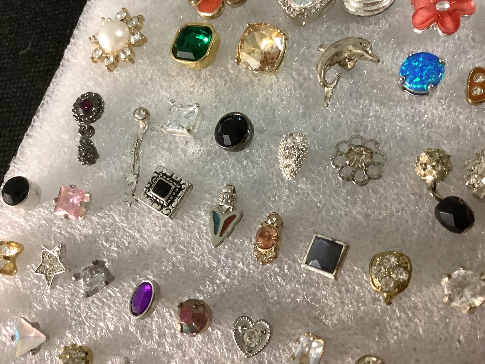 Huge lot of mixed vintage SINGLE stud earrings various unknown stones materials