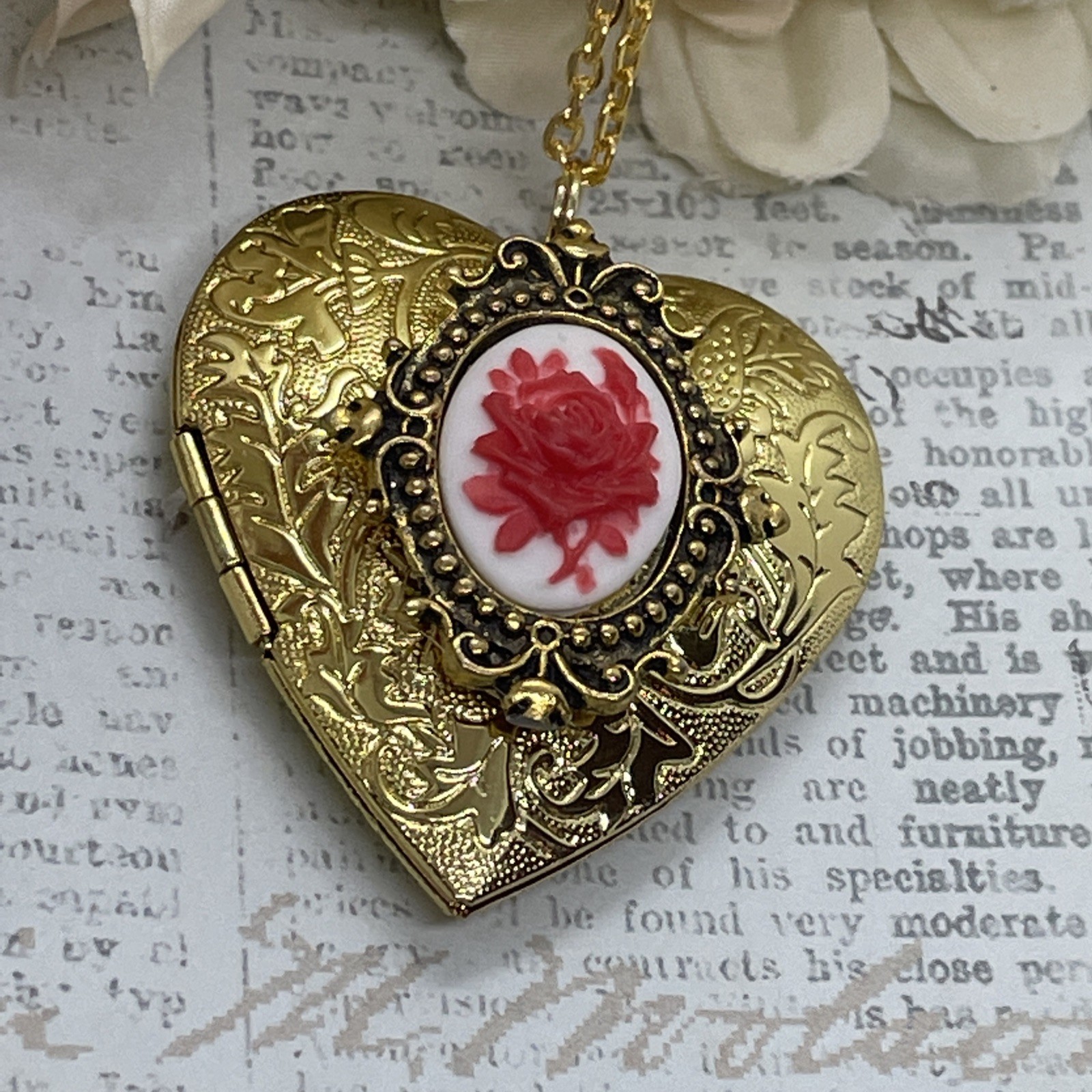 Gold Heart Locket Birthday Anniversary Wedding Red White Rose Cameo Necklace