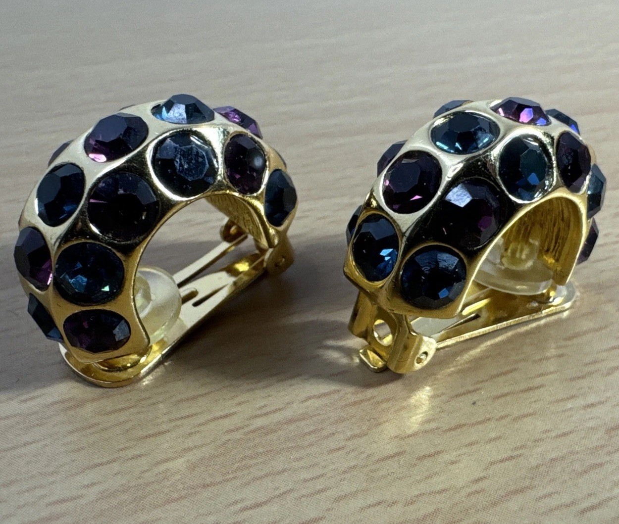 Vintage CHRISTIAN DIOR gold plated amethyst sapphire crystals clip on earrings