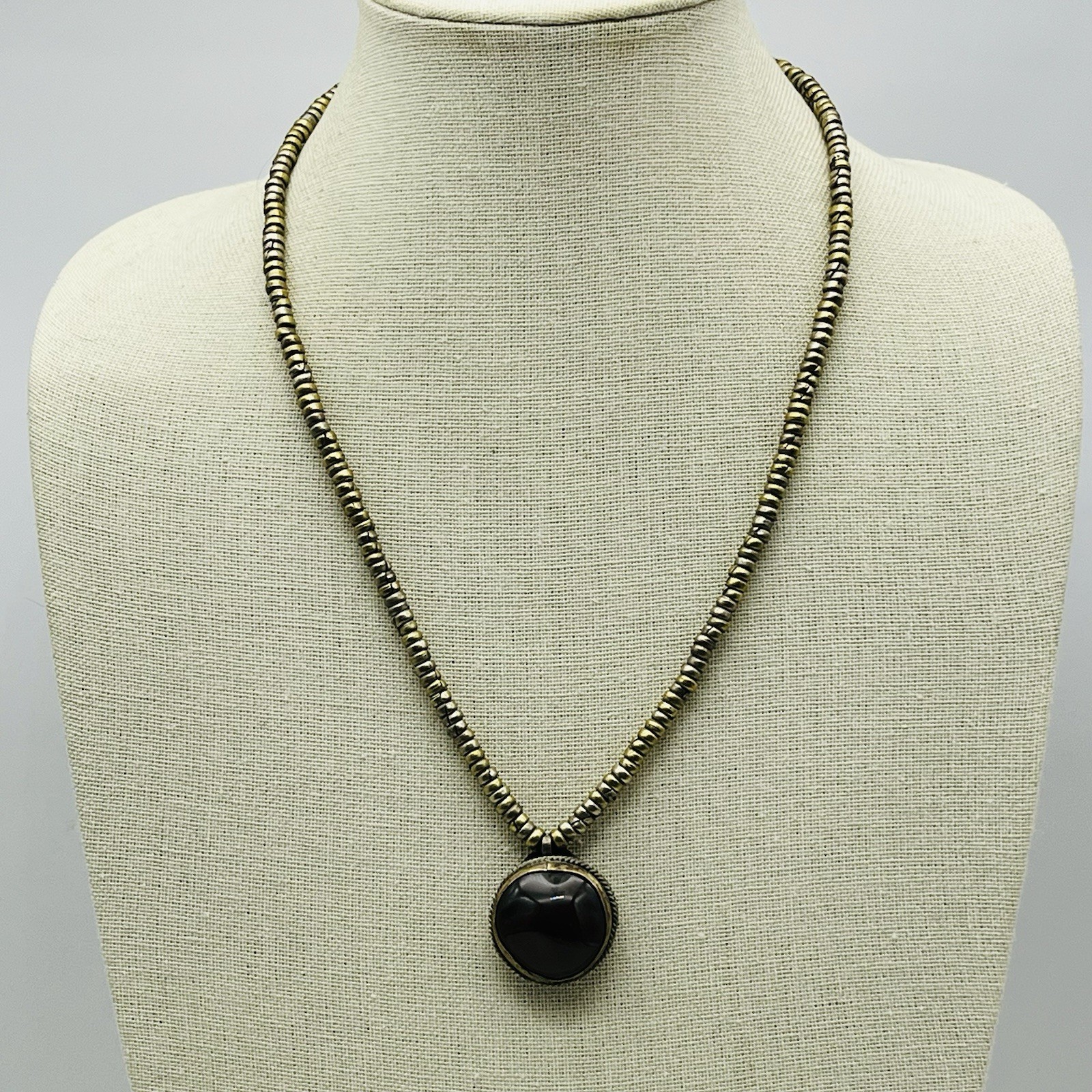 Vintage Ethnic Necklace Agate Pendant Brass 20″